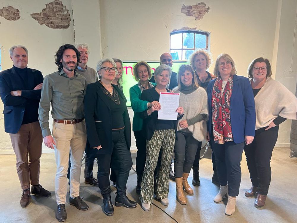 Regionaal Wachtlijstbureau: Aqua Viva ondertekent ambitiedocument Nonna
